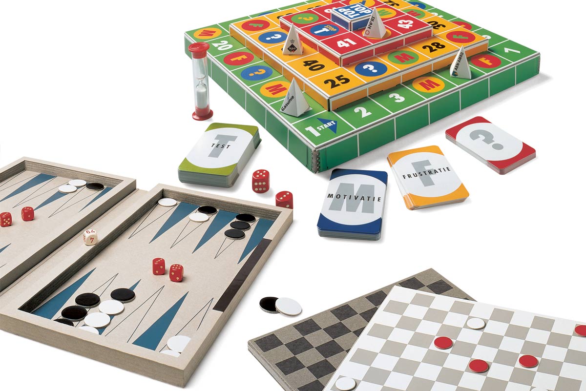 Time flies with these games of board